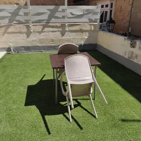 Romantic Small Townhouse In The Three Cities * Cospicua