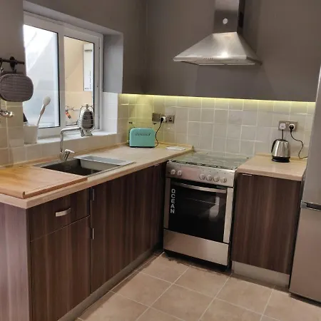 Romantic Small Townhouse In The Three Cities *